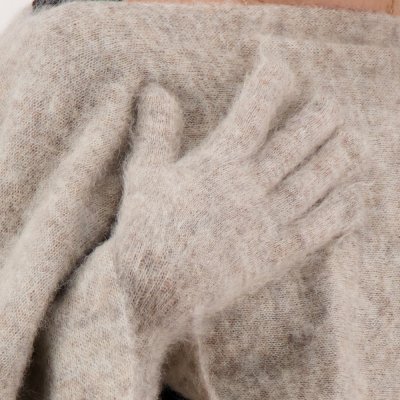 THE GLOVE SCARF